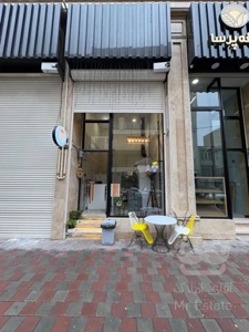 مغازه 69 متری در هروی