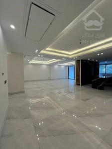 خرید آپارتمان 245 متری 3 خواب در نیاوران نوساز و اوکازیون