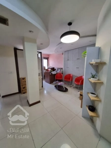 72 متر، موقعیت اداری، پاسداران