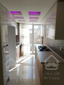 واحد ۵۸ متری در حد نوساز طبقه پنجم فول امکانات