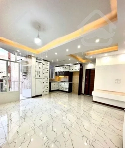 ۷۰ متر.     دو خواب.   پارکینگ‌دار.   کارون