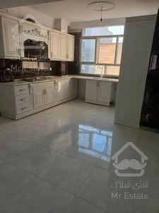 ۶۸متر*۲کله نور*کم واحد*لوکیشن دسترسی عالی