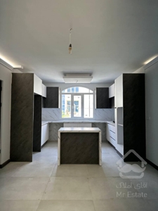 ۷۵ متر فول رو به آفتاب در باغ فیض