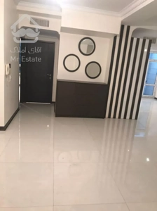 ۱۰۰متر/سالن پرده خور/بسیار خوش نور نقشه/لوکیشن تاپ