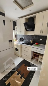 ۷۴متر/ 2خواب/سالن پرده خور نور عالیی