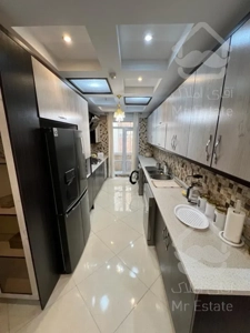 ۸۰ متر فول رو به آفتاب در سازمان برنامه