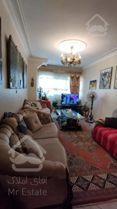 ۸۵متر/سالن پرده خور/بدون پرتی/خوش نقشه