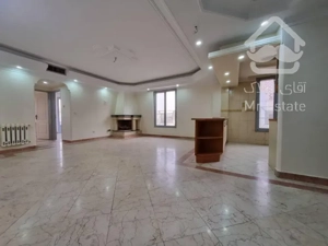 ۹۰متر*نور مستقیم*لوکیشن ناب*بدون هزینه