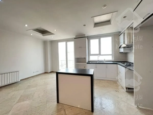 ۸۲ متر فول امکانات در شهران