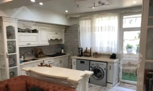 ۸۰متر*فول امکانات و فول بازسازی شده*لوکیشن دسترسی قوی