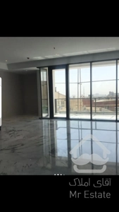 فروش ملک مستغلاتی نوساز بصورت یکجا با موقعیت اداری