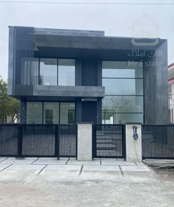 ویلای الماس سیاه ساحلی/۴خواب/داخل شهرک برند