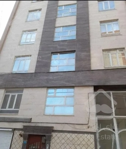 اپارتمان ۱۴۰ متری دو خوابه