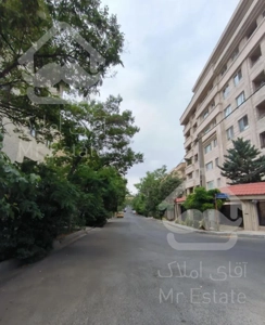 زعفرانیه۷۰متر/۱۰سال ساخت/کم واحد/قابل تهاتر