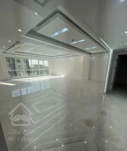 ۱۸۰ متر سه خواب / دو پارکینگ سندی/ تکواحدی / لوکس