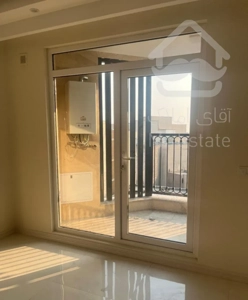 واحد ۱۳۵ متر سه خوابه کلید نخورده( قلب مجیدیه)