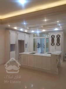 فروش آپارتمان ۲۰۰متر بلوار فردوس تکواحدی نوساز ۳پارکینگ