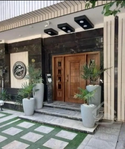 آپارتمان ۱۱۰ متری /۲ خوابه /در دهکده المپیک/تهاتر