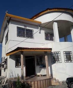 ویلا دوبلکس ۲۰۰متر بنا، ۳۰۰ متر زمین، ۳ خواب مستر