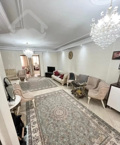 ۸۳ متر،دو خواب،اردیبهشت شمالی