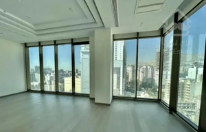 ۱۸۵ متر سه خوابه/ فرمانیه شرقی/ قیمت استثنایی