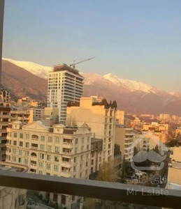 240متر/سه خواب/لوکیشن محمودیه