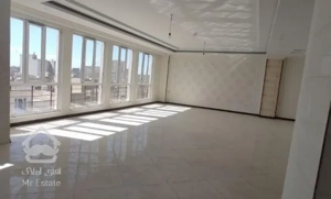 200 متر / 4 پارکینگ / شمال کاشانی / ویو جنوب تهران