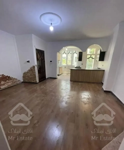 ۵۱متر/سالن پرده خور/باغ فیض