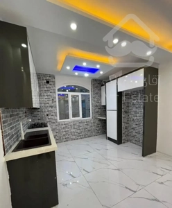 آپارتمان ۲خواب بازسازی شده روبه افتاب