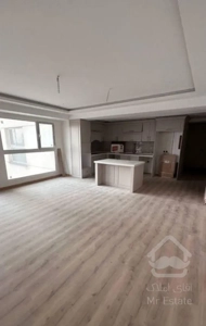 60متری پارکینگ‌دار  طبقه‌اول  بازسازی  حسام‌الدین