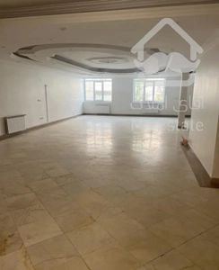 آپارتمان ۲۱۵ متری/تکواحدی/بازسازی شده