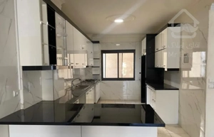اپارتمان باغ فردوس کلید نزد املاک  ۱۵۰ متر ۳ خواب