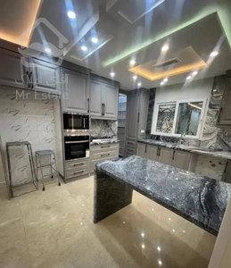 ۱۷۱ متر ۱۸ ساله فول امکانات