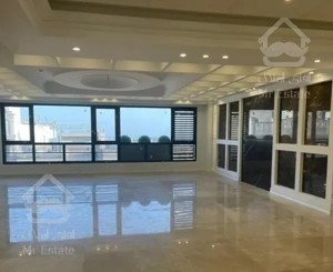 180متر  نگین منطقه 5 (چهار باغ)