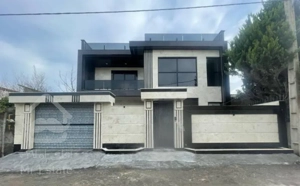 ویلا استخردار دوبلکس ۳خواب(۱خواب پایین) در سرخرود