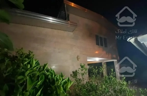 اجاره ویلای نیم پیلوت در قلب شهر