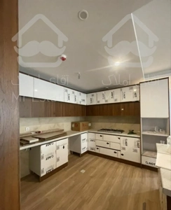 ۱۱۰متری خوش نقشه بدون پرتی خرازی کلید نخورده