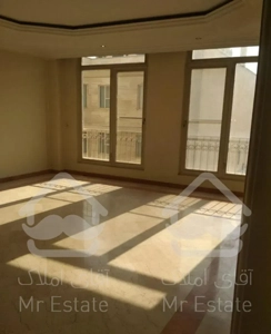 آپارتمان 110متری فول و تمیز