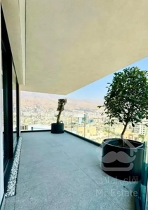 فروش آپارتمان ۲۴۰ متری ۳ خوابه در نیاوران