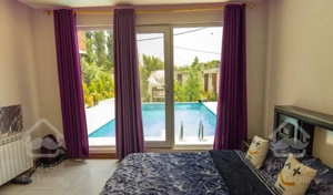 استخر روباز فقط امشب نور