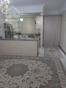 اپارتمان۱۰۵متری ۲ خواب، خوش نقش، فول امکانات، سال۹۰، بازسازی در حد نو