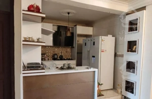 ۹۰ متر آپارتمان دو خواب برق ویلا تخلیه