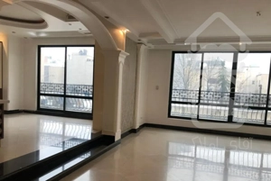 147 متر / پنجره های قدی/ 2 پارکینگ / تاپ لوکیشن