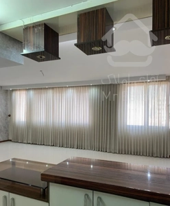 اپارتمان ۱۰۰ متری/ لب خیابان/ تک واحدی/شیک