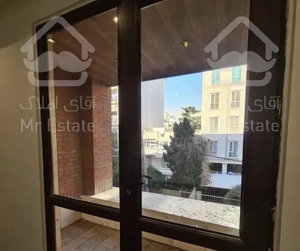 ۱۴۸ متر سه خواب / پنج طبقه تکواحدی