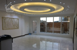 ویلایی /همکف وبالا/با آسانسور/سه خواب /کلید نخورده