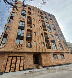 140متر هنرستان طبقه چهارم تک واحدی  کوچه 20 متری