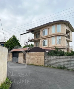 ۳۱۸ مترمربع ویلا تریبلکس ۵ خوابه نزدیک ساحل