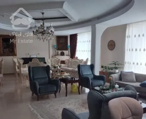 120متر/ورزی شمالی/سالن پرده خور