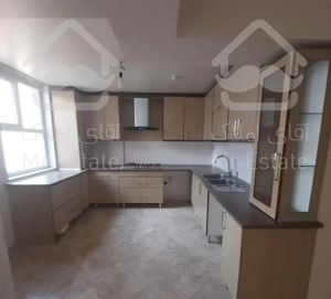 اپارتمان ٨٨متری خوش نقشه